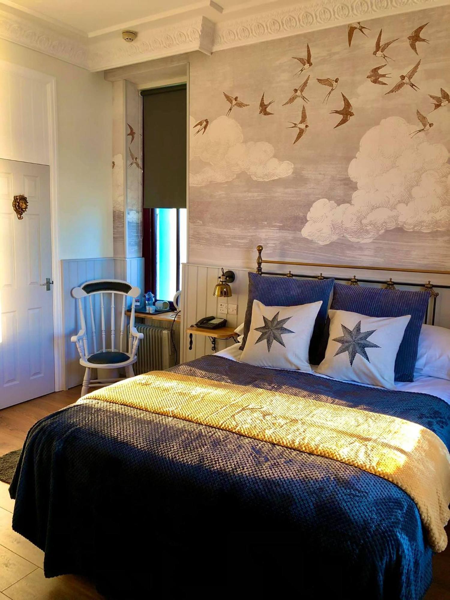 No: 1 The Esplanade Guest Accommodation. Tenby Exterior foto